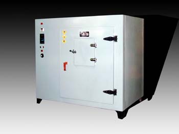 105A电热密闭干燥箱
