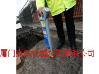 C.A.T3 & Genny��װӢ���׵����±ܿ�����C.A.T3 & Genny