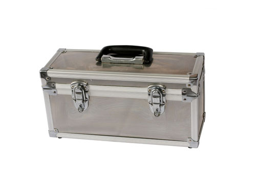 ú��м������