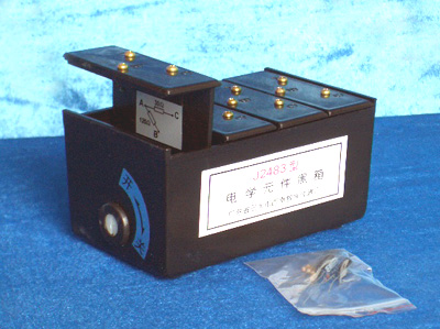 ��ѧԪ������