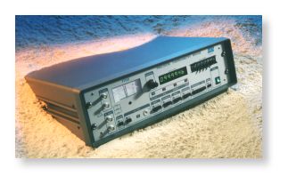 ���µ���