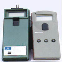 �ǽӴ�ʽ���Թ��ת�ٱ�